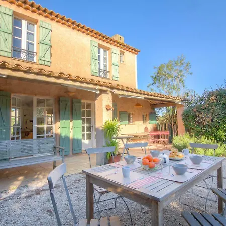 Holiday Home Les Parcs de Gassin-4 *